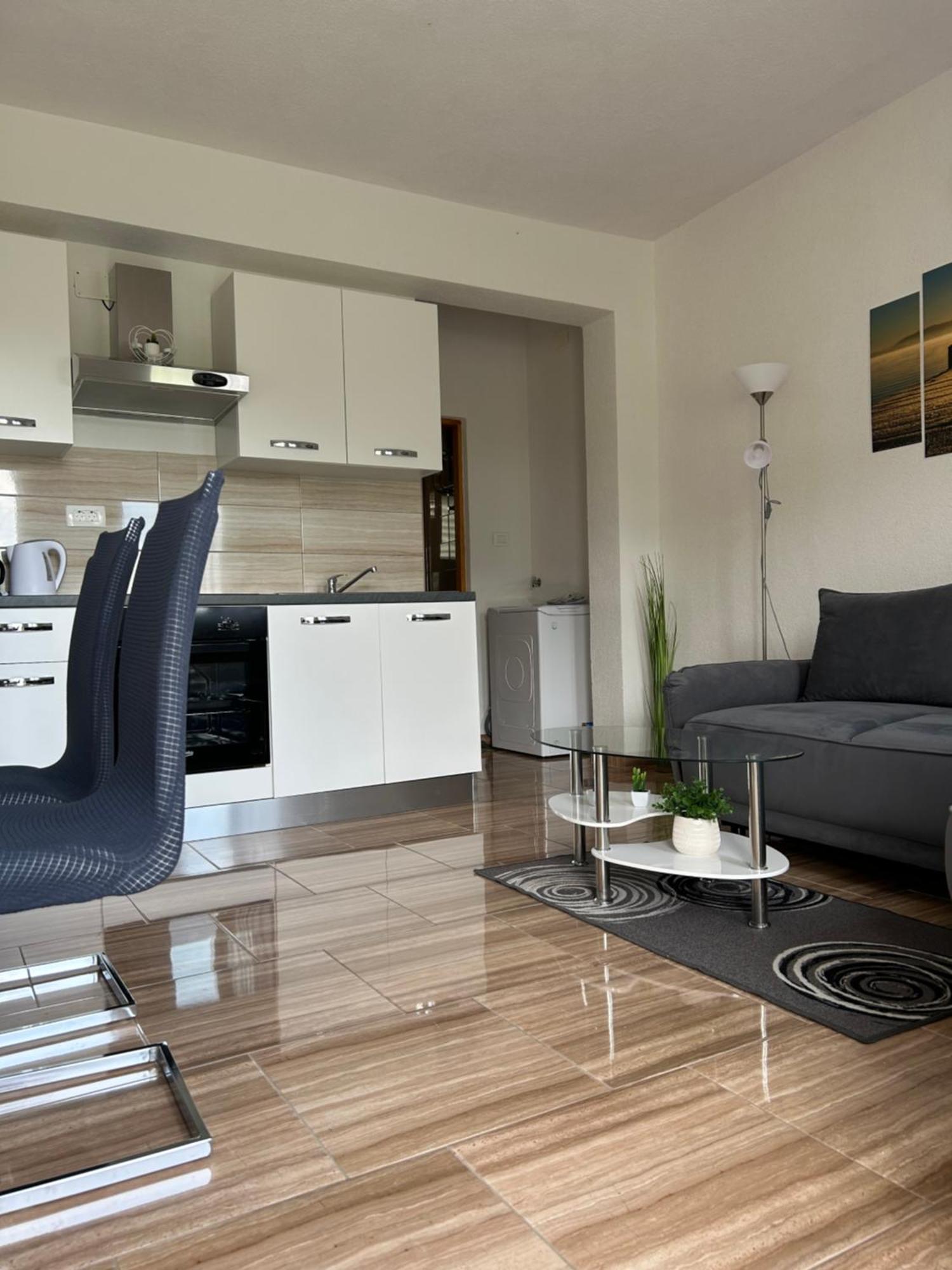 Apartments Gabriel 塞尼 外观 照片