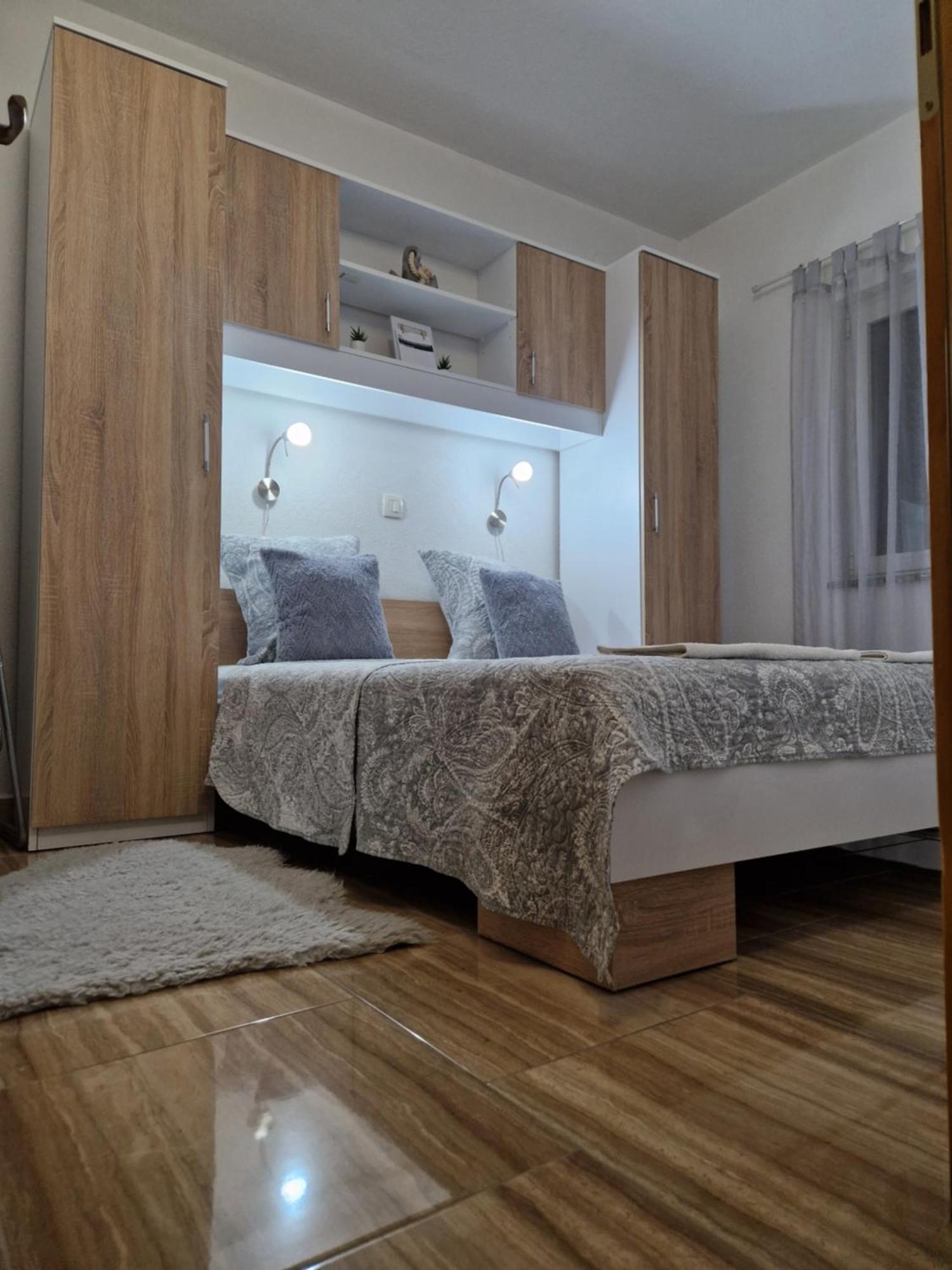 Apartments Gabriel 塞尼 外观 照片